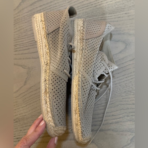 Dolce Vita Perforated Suede Espadrille Sneakers - Tan - Size 8.5 - Picture 3 of 6